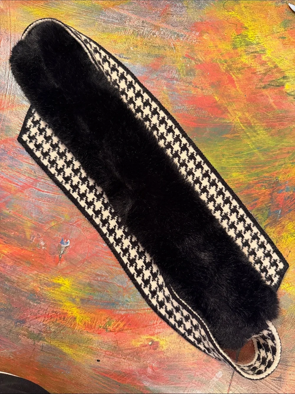 Faux Fur Neck Scarf Houndstooth Foulard Black White Tie
